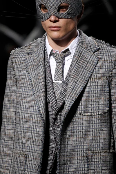 Look 63